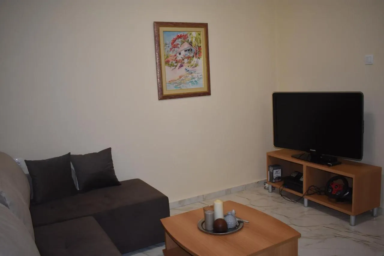 Xenia Center Apartment Nea Moudania Greece