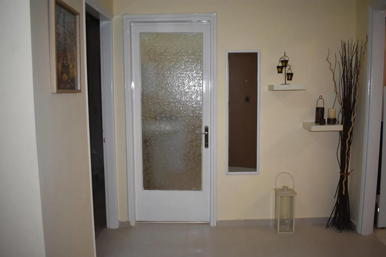 Xenia Center Apartment Nea Moudania Greece